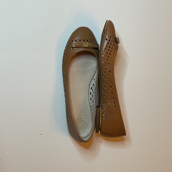 Women’s shoes - Picture 2 of 3
